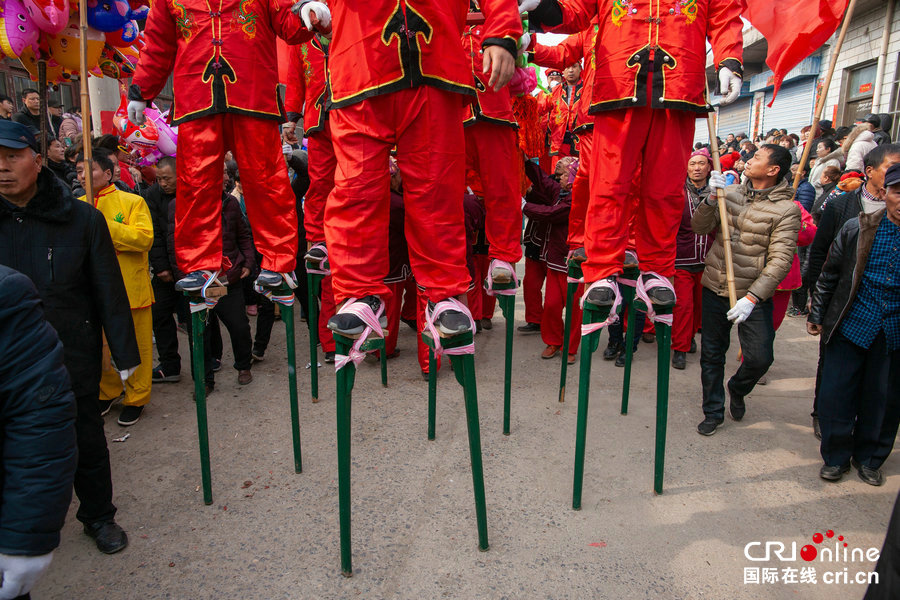 【焦点图-大图】【移动端-焦点图】中原一绝：鹤壁耿寺高跷抬阁