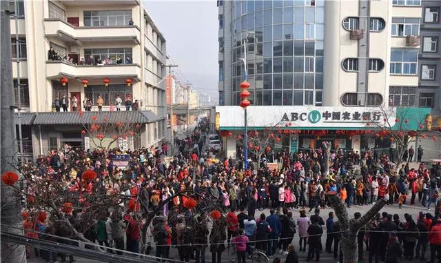 刚刚结束，陇县正月十五元宵节社火大型游演高清大图来咯！